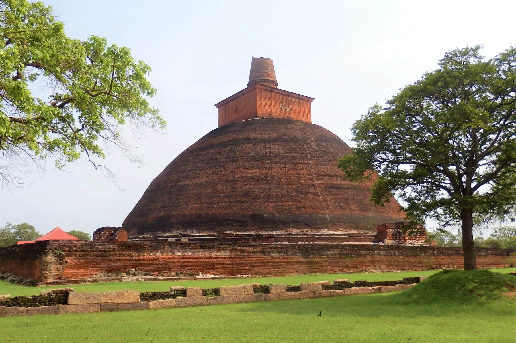 Royal-city-sri-lanka-anuradhapura